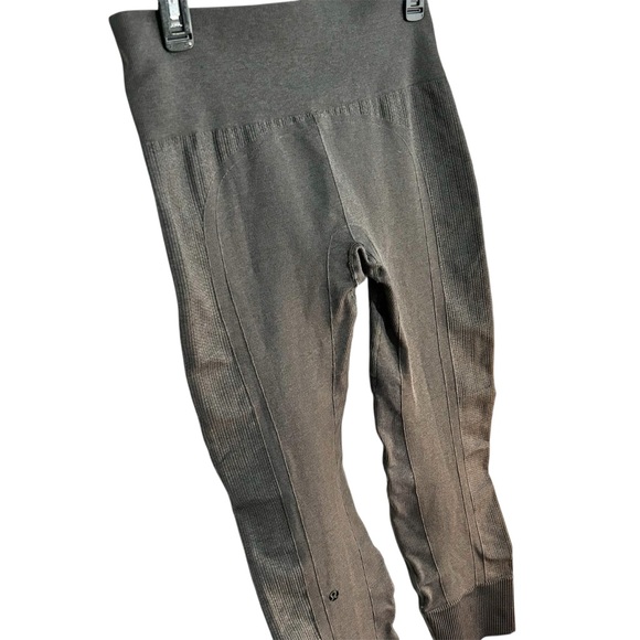 Lululemon Athletica Ebb to Street Seamless 7/8 Leggings Sz 12 Heathered Inkwell - Picture 5 of 8